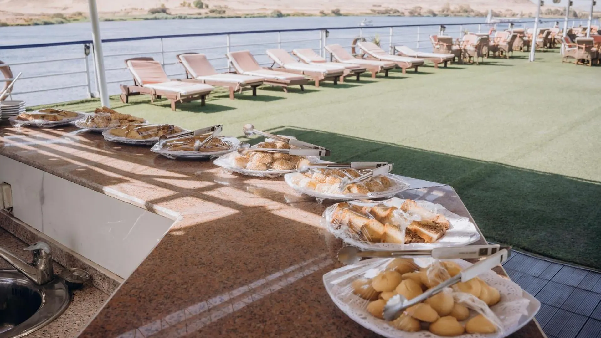 M/S Royal Adventure - Saturday From Luxor 4 Or 7 Nights - Wednesday From Aswan 3 Or 7 Nights Ξενοδοχείο